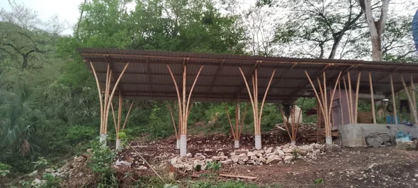 Proceso 67 · Estructura para paneles solares e instalación de los paneles.